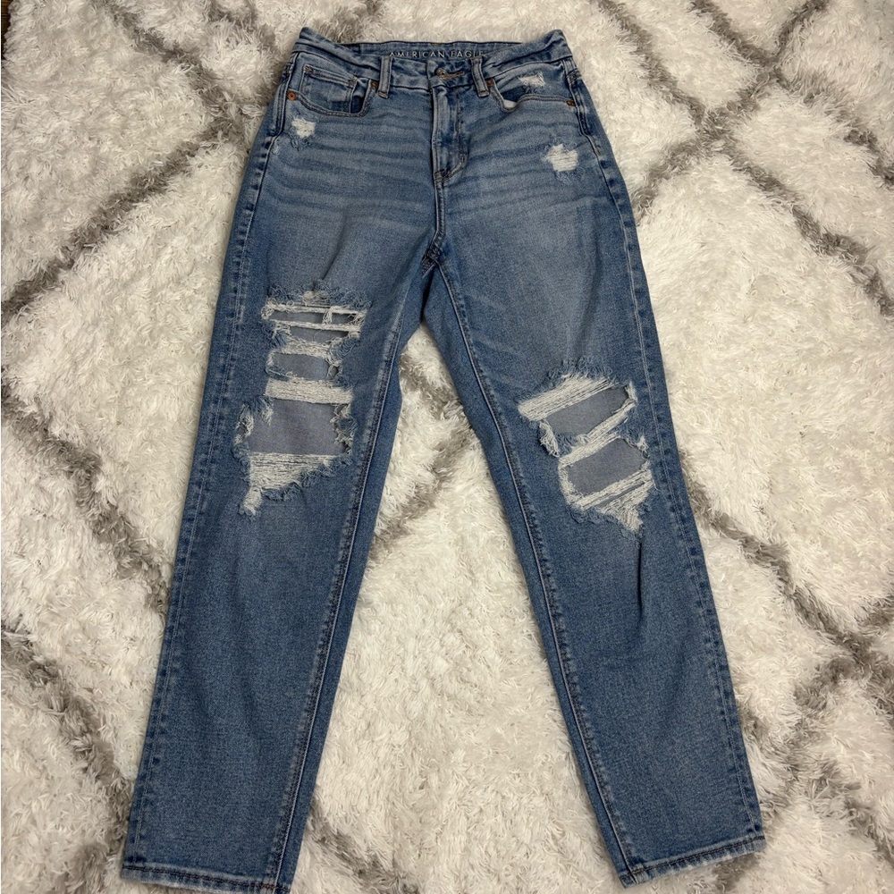 American Eagle blue high-waisted stretch curvy mom jeans - Picture 2 of 6